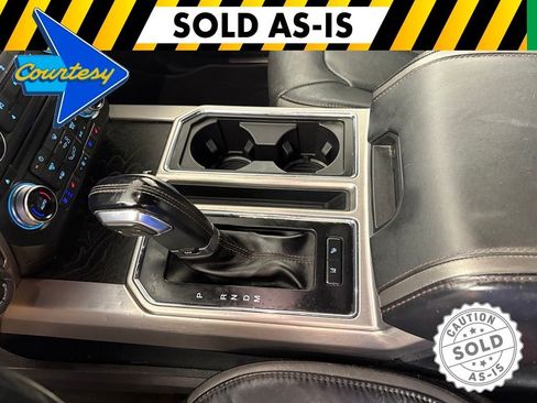 Used 2018 Ford F150 Platinum w/ Equipment Group 701A Luxury RWD image 32