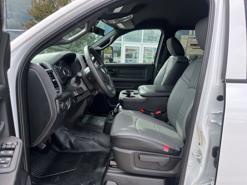 New 2027 RAM 5500 Tradesman AWD/4WD image 3