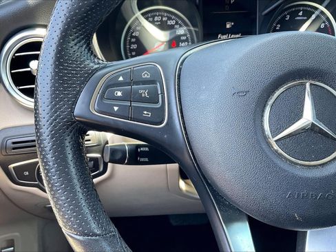Used 2019 Mercedes-Benz GLC 300 image 18