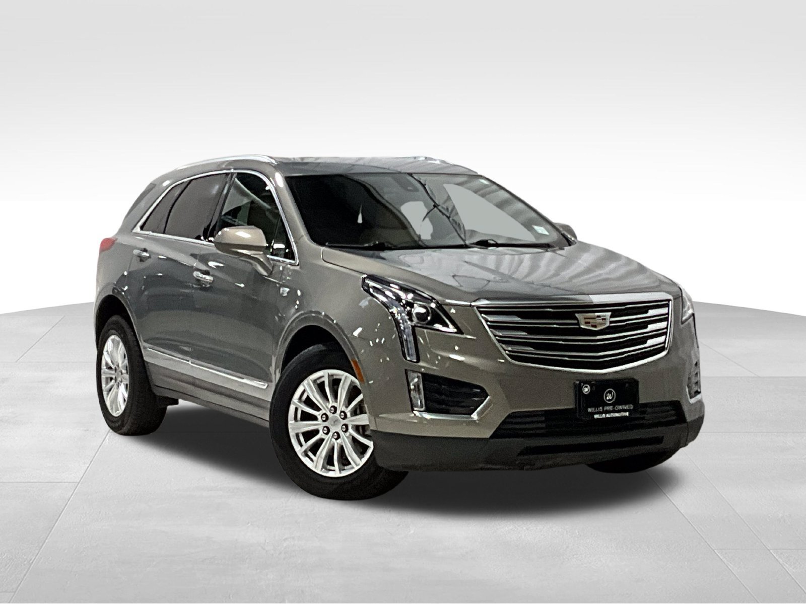 Used 2019 Cadillac XT5 AWD image 1