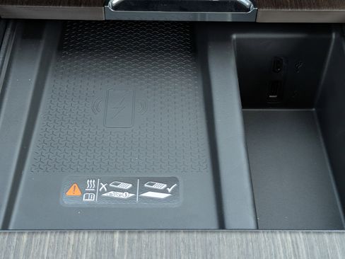 New 2026 GMC Acadia Denali image 28