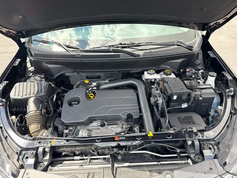 Certified 2024 Chevrolet Equinox LS FWD image 24