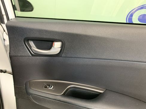 Used 2018 Kia Optima S image 35