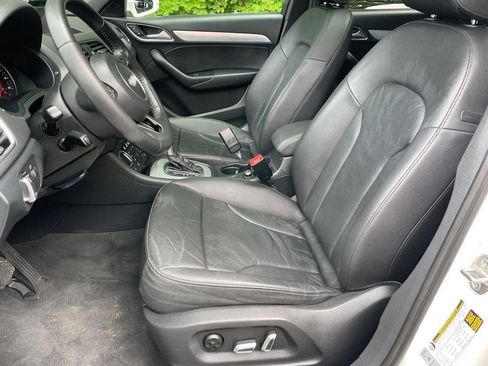 Used 2018 Audi Q3 2.0T Premium Plus w/ Premium Plus Package AWD/4WD image 6