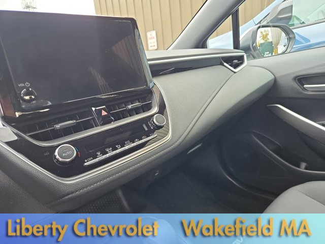 Used 2025 Toyota Corolla SE FWD image 15