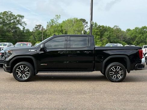 Used 2025 GMC Sierra 1500 AT4 image 3