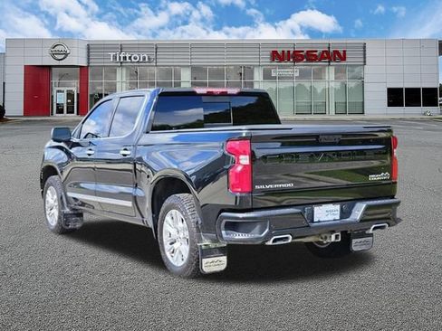 Used 2024 Chevrolet Silverado 1500 High Country w/ High Country Premium Package AWD/4WD image 6