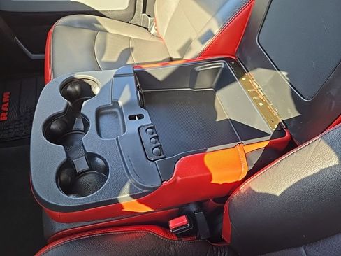 Used 2014 RAM 1500 Express image 22