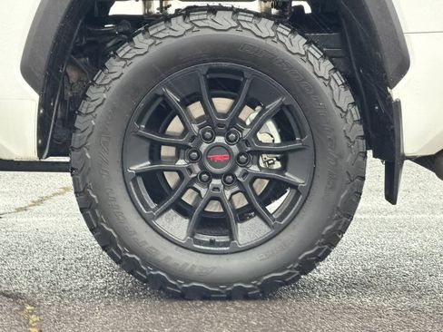 Used 2022 Toyota Tundra Limited image 25