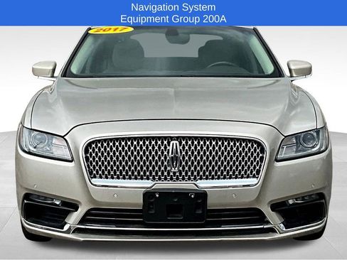 Used 2017 Lincoln Continental Select FWD image 2