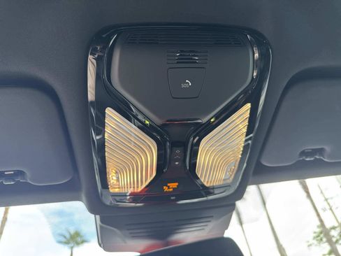 Certified 2025 BMW X6 xDrive40i image 33