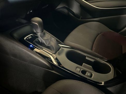 Used 2024 Toyota Corolla SE image 18