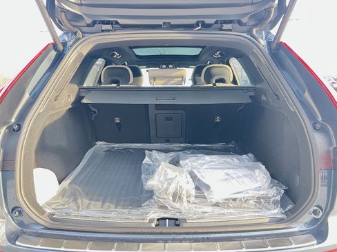 New 2026 Volvo XC60 B5 Plus w/ Protection Package Premier image 26