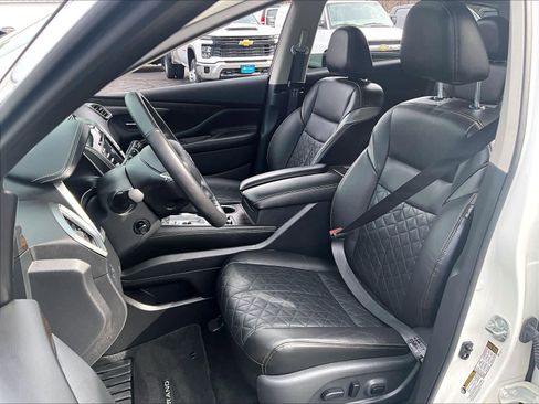 Used 2024 Nissan Murano Platinum w/ Cargo Package image 10