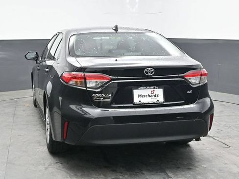 Used 2023 Toyota Corolla LE FWD image 5