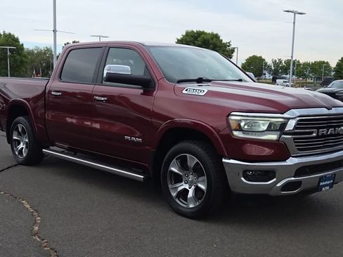 Used 2019 RAM 1500 Laramie AWD/4WD image 2