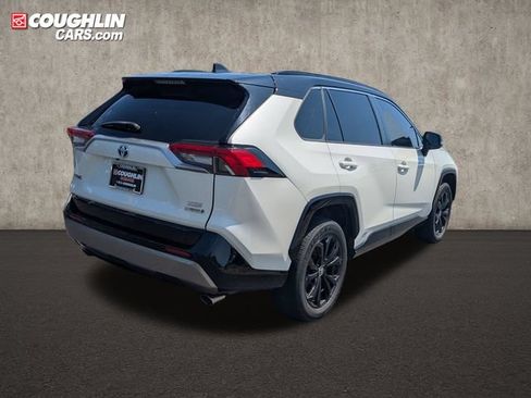 Used 2022 Toyota RAV4 XSE w/ XSE Grade Weather Package AWD/4WD image 7
