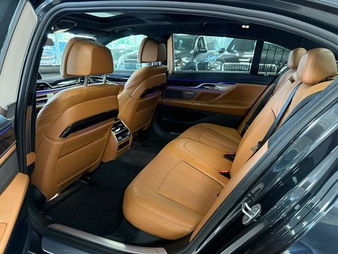 Used 2016 BMW 750i RWD image 12