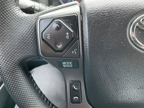 Certified 2022 Toyota Tacoma TRD Off-Road w/ Technology Package image 23