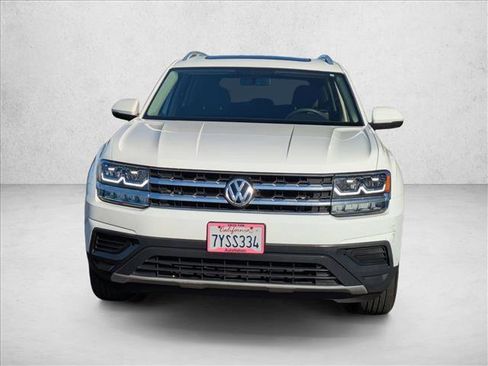 Used 2018 Volkswagen Atlas Launch Edition image 2