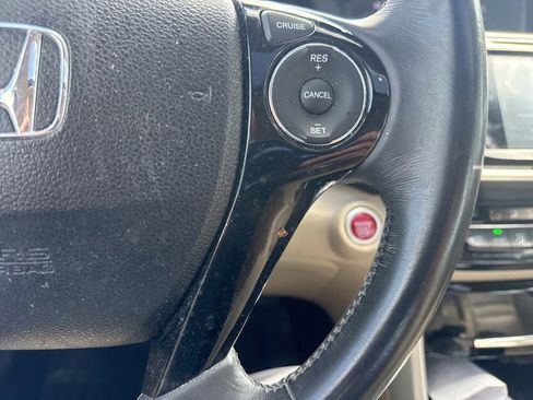 Used 2017 Honda Accord EX-L image 19