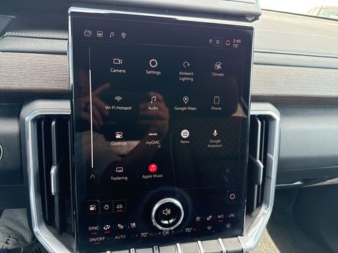 Used 2025 GMC Acadia Denali w/ LPO, Floor Liner Package AWD/4WD image 10