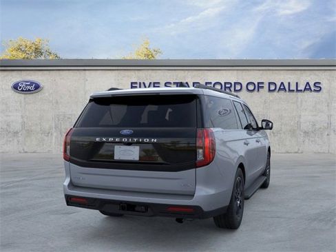New 2025 Ford Expedition Max Active image 8
