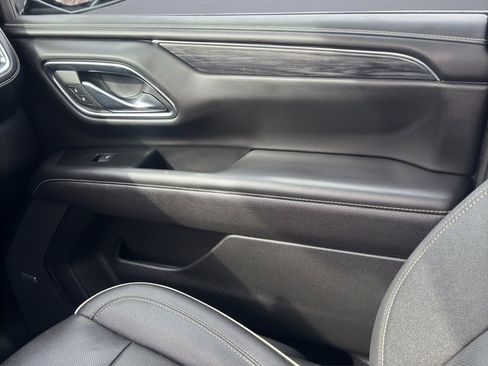 Used 2023 GMC Yukon SLT image 23