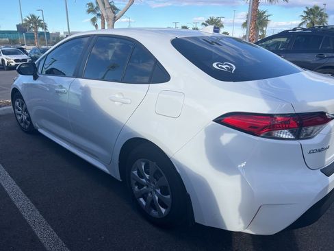 Used 2025 Toyota Corolla LE w/ Convenience Package image 33