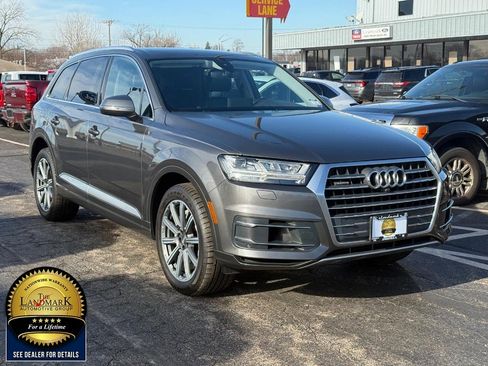 Used 2019 Audi Q7 3.0T Premium image 3