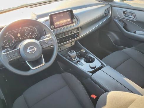 Used 2024 Nissan Rogue S image 23