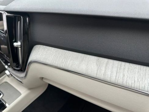 Used 2025 Volvo XC60 T8 Plus w/ Climate Package image 16