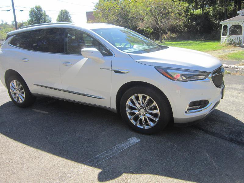 Used 2021 Buick Enclave Premium w/ Surround and Sites Package AWD/4WD image 3