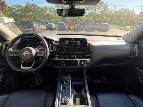 Used 2024 Nissan Pathfinder Platinum w/ Cargo Package AWD/4WD image 13