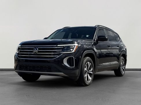 New 2026 Volkswagen Atlas SE image 1