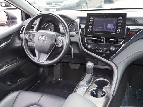 Certified 2023 Toyota Camry SE image 5