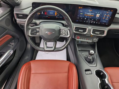 Used 2024 Ford Mustang GT Premium image 15