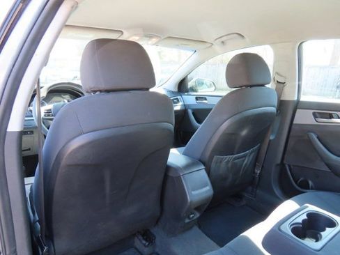 Used 2019 Hyundai Sonata SE image 12