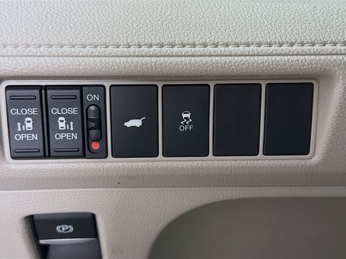 New 2026 Honda Odyssey EX-L image 9