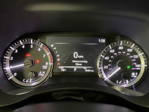 Used 2023 Toyota Highlander L image 18