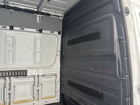 Used 2018 Mercedes-Benz Sprinter 3500 image 22