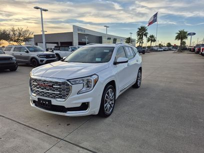 Used 2024 GMC Terrain Denali w/ Denali Premium Package
