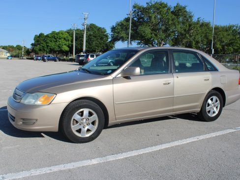 Used 2001 Toyota Avalon XL FWD image 5