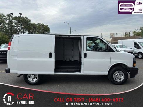 Used 2023 Chevrolet Express 2500 w/ Driver Convenience Package image 9
