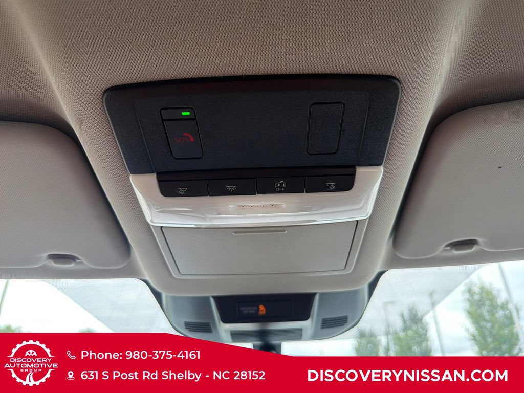Certified 2024 Nissan Rogue SV FWD image 25