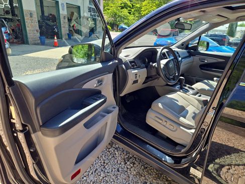 Used 2016 Honda Pilot EX-L image 11