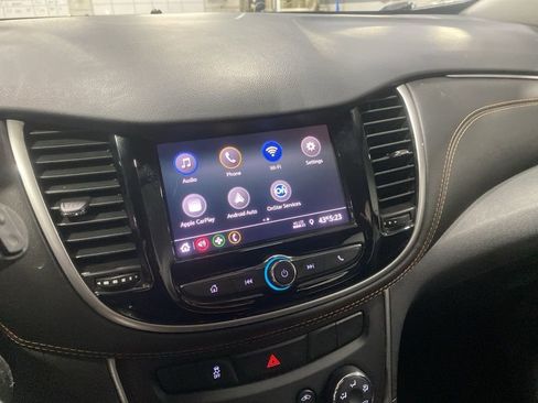 Used 2021 Chevrolet Trax LS image 25