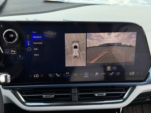 New 2026 Chevrolet Equinox EV LT image 13