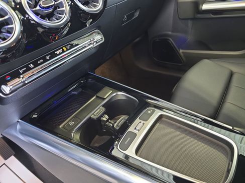 New 2026 Mercedes-Benz GLA 250 4MATIC image 25