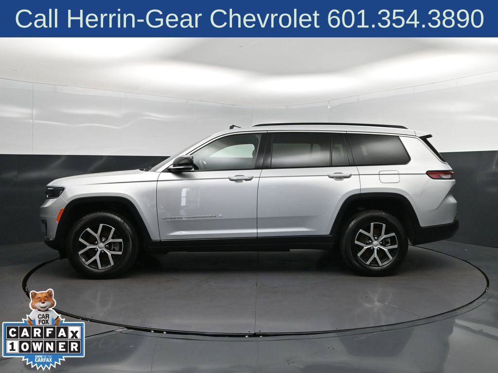 Used 2025 Jeep Grand Cherokee L Limited RWD image 4